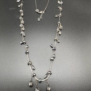 Elegant Silver Necklace with Crystal Accents